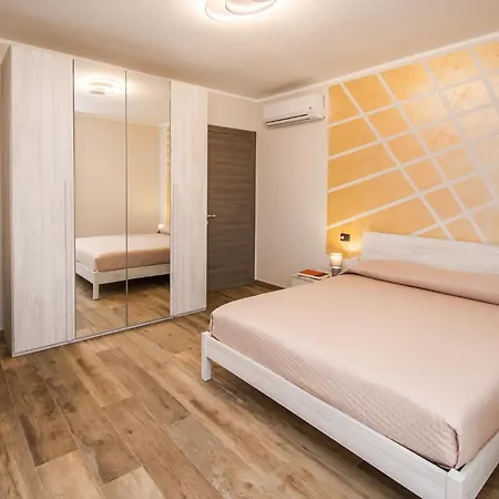 Apartment Casa Baratta - La Terrazza Sulle Langhe Neive