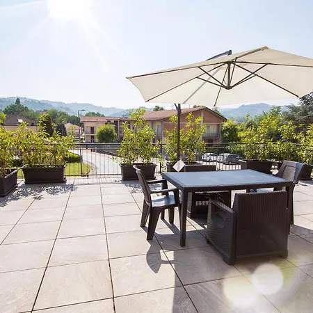 Casa Baratta - Il Gelso, Neive, Terrazza Panoramica Sulle Langhe Apartment *